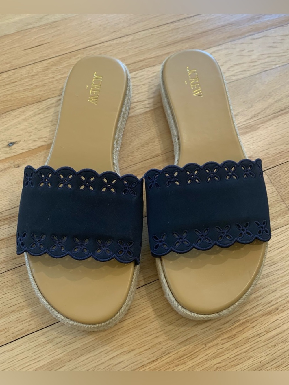 J. Crew Scalloped Platform
embroidered Espadrille Slide Sandal Navy Blue Size 10